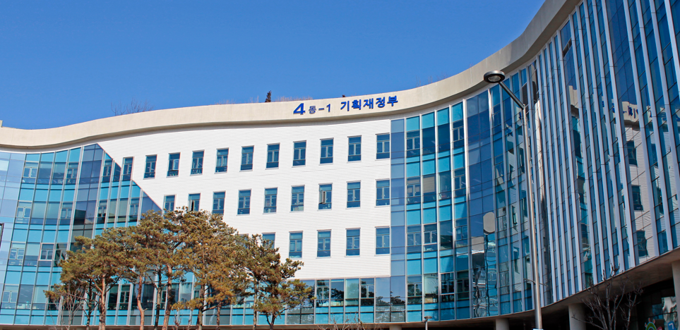 개인투자용 국채 2조원 발행한 기획재정부