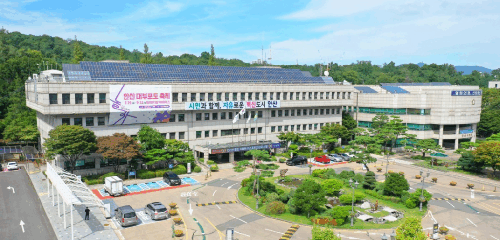 경기 안산시가 과천 경마장 이전 유치 가능성을 공식 검토하며 지역 미래 성장 전략 마련에 착수했다.