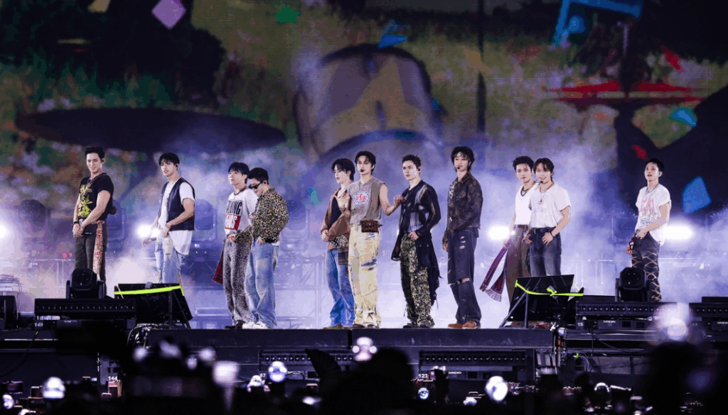 세계적인 K-POP 열풍을 틈타 유명 아티스트의 이름과 얼굴을 무단으로 활용해 수익을 챙겨온 불법 굿즈 판매 업체들이 정부의 강력한 제재를 받게 됐다. 