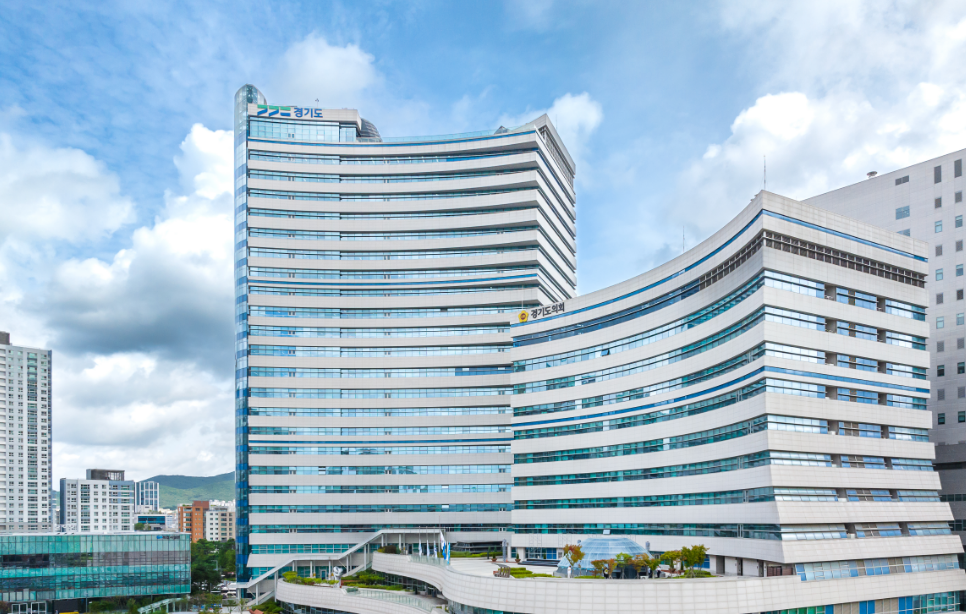 경기도가 주거 환경이 열악한 도민들을 위해 노후 주택 수리비를 지원하는 ‘소규모 노후주택 집수리 지원사업’을 도 전역으로 확대하며 본격적인 주거 복지 향상에 나선다. 