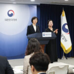 이스란 보건복지부 제1차관이 22일 서울 종로구 정부서울청사에서 아동학대 예방 및 대응 강화 방안을 브리핑하고 있다.