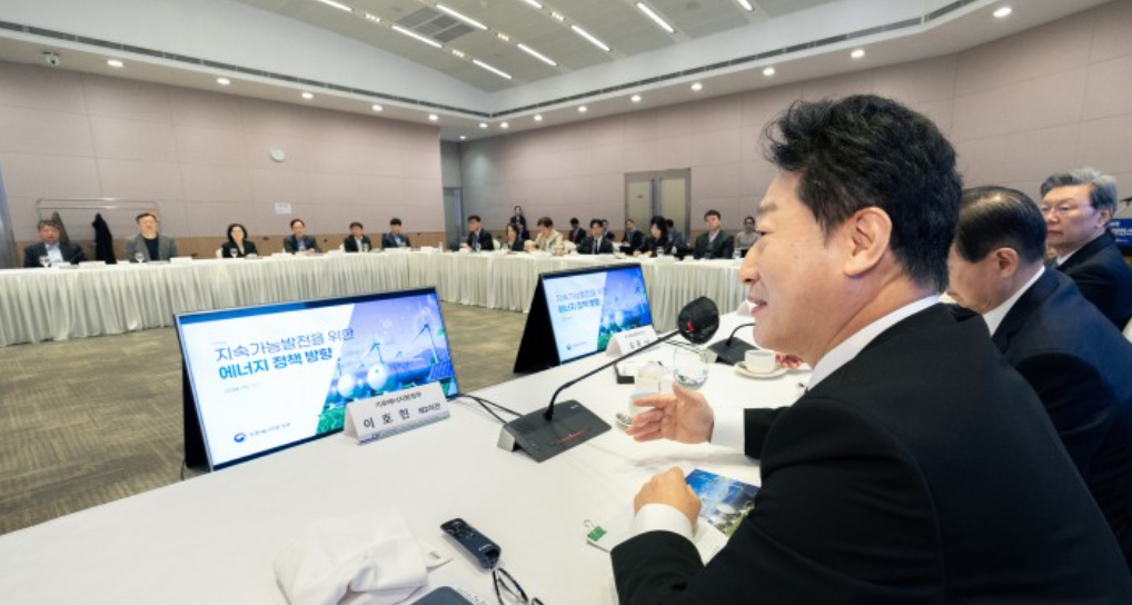 중동 분쟁 장기화로 글로벌 에너지 공급망에 비상등이 켜진 가운데, 우리 산업계가 국가적 원유 수급 위기를 돌파하기 위해 대규모 에너지 절감 계획을 확정했다.