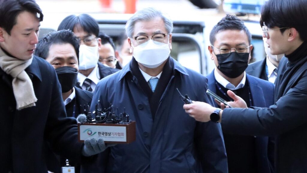 지난 2020년 서해 해상에서 발생한 해양수산부 소속 공무원 피격 사건을 두고, 당시 정부의 조직적인 사건 은폐 및 왜곡 의혹을 수사해 온 검찰이 항소심 재판에서 국가 안보 사령탑이었던 핵심 인사들에게 징역형을 전격 구형했다.